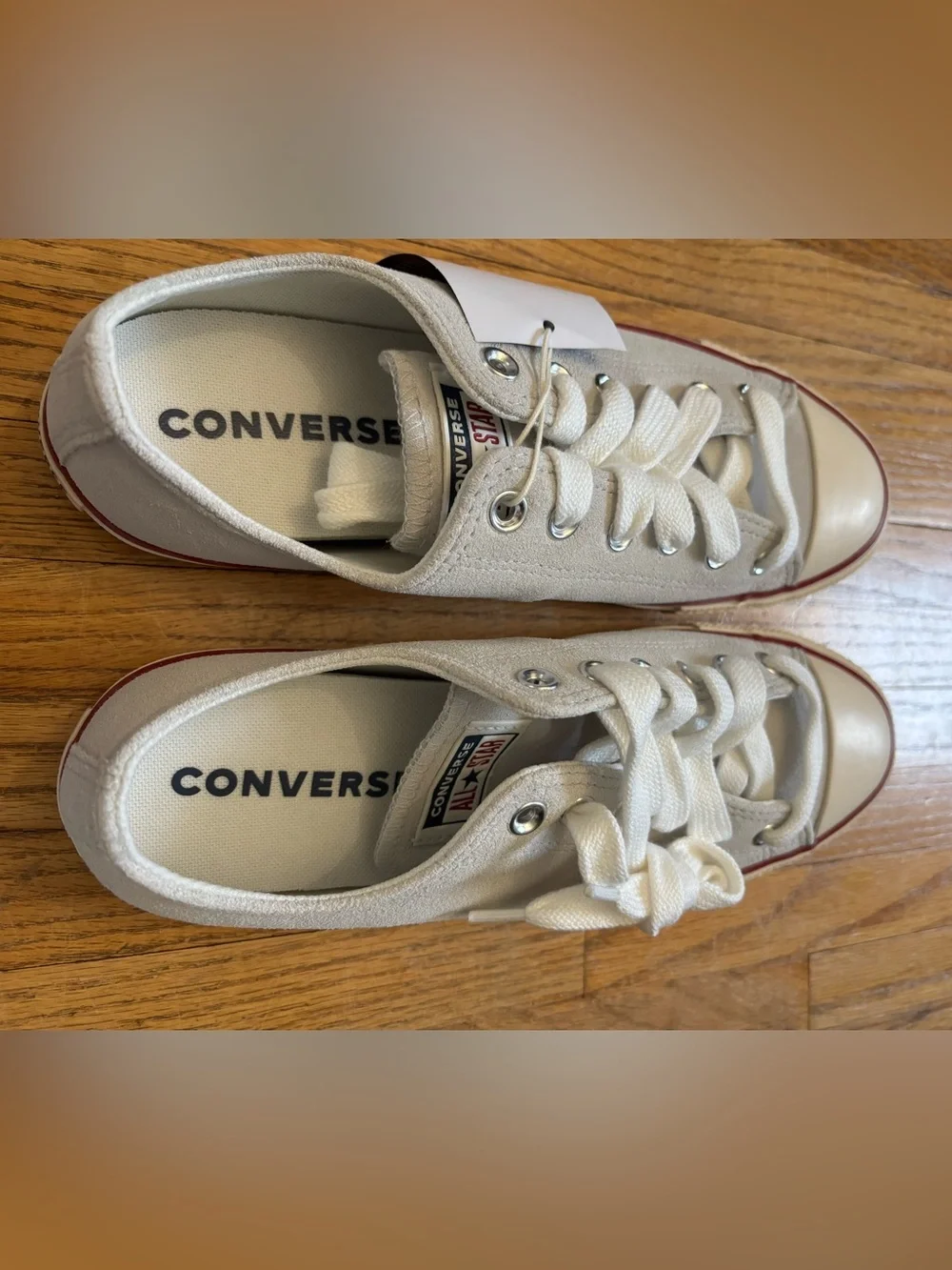 Men 8/Womens 10 Converse Chuck Taylor All Star Ox Trainers in Light Gray Suede